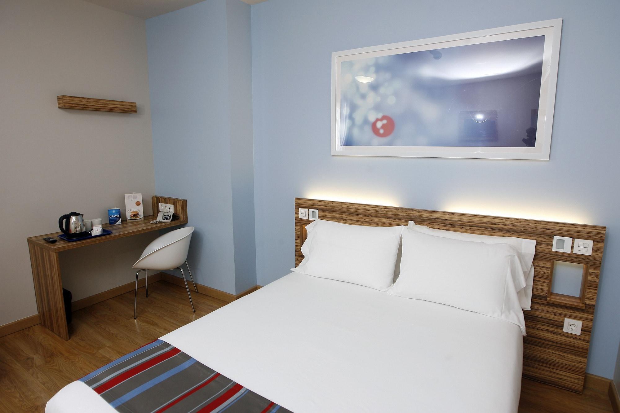 Travelodge Madrid Metropolitano Экстерьер фото