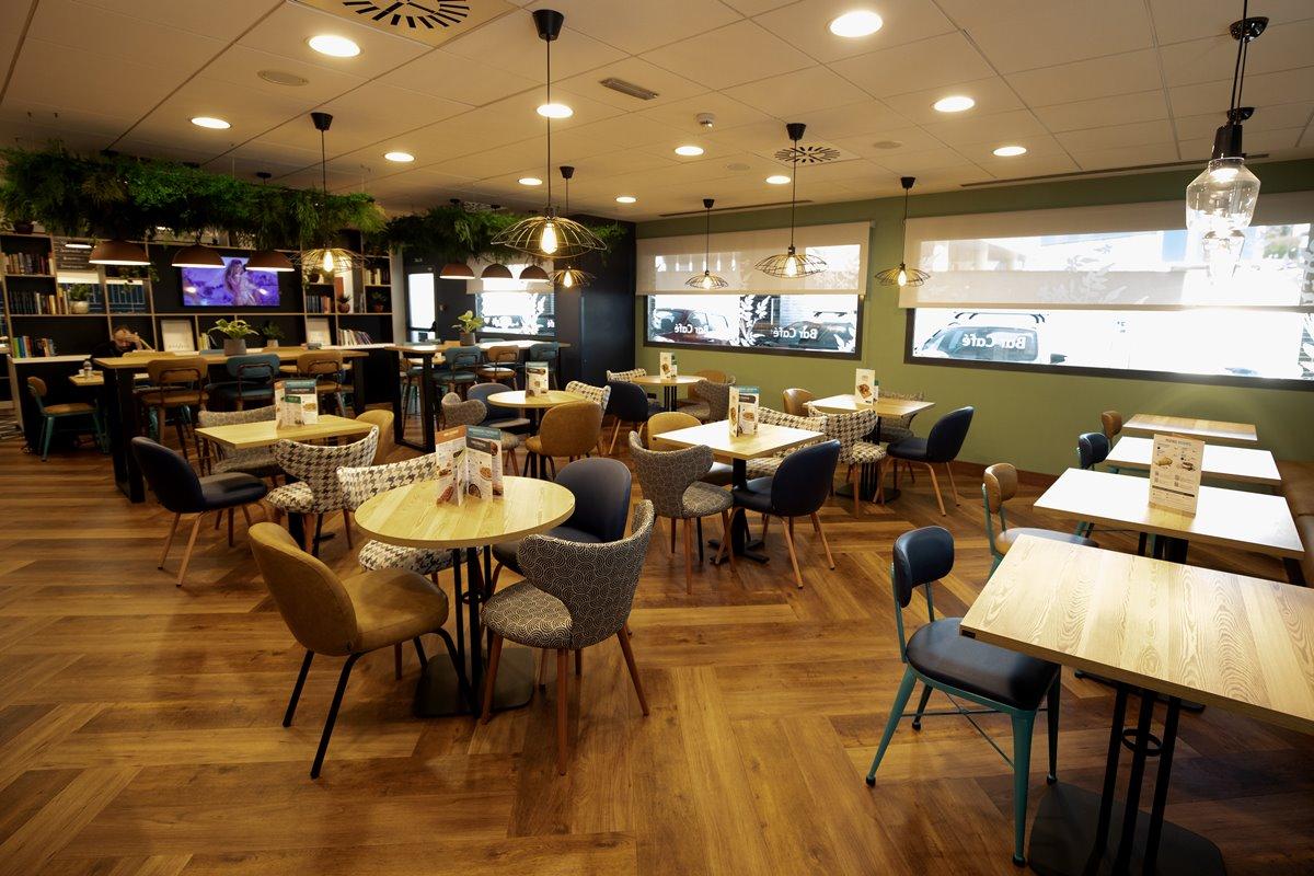 Travelodge Madrid Metropolitano Экстерьер фото